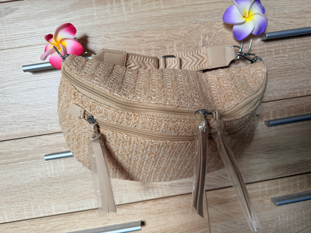 Crossbody Bag/ Umhängetasche / Gürteltasche/ Bauchtasche beige/naturlook